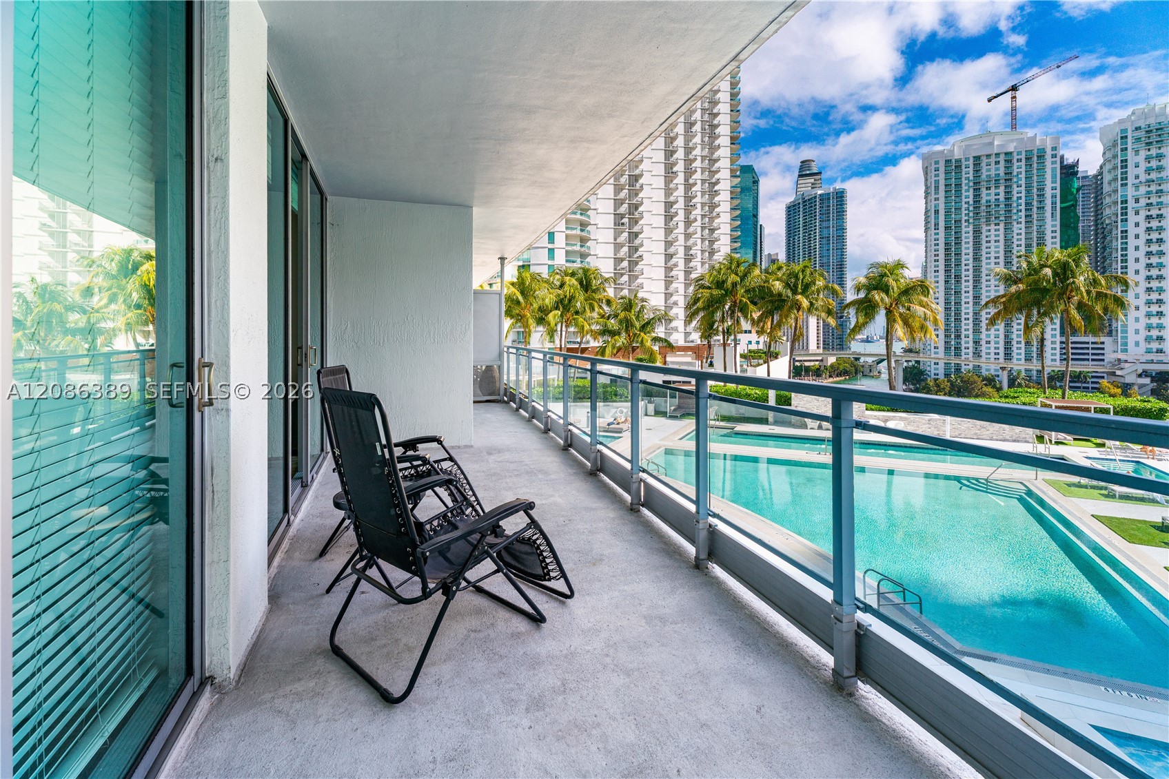 90 SW 3rd St #1115, Miami FL 33130