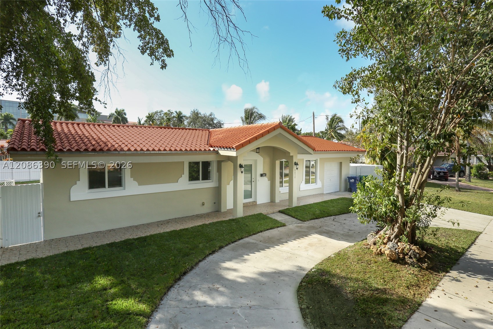 8870 SW 87th St, Miami FL 33173