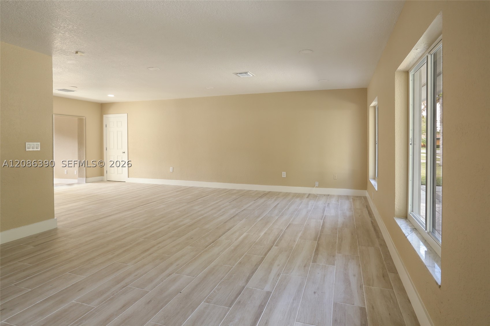 8870 SW 87th St, Miami FL 33173