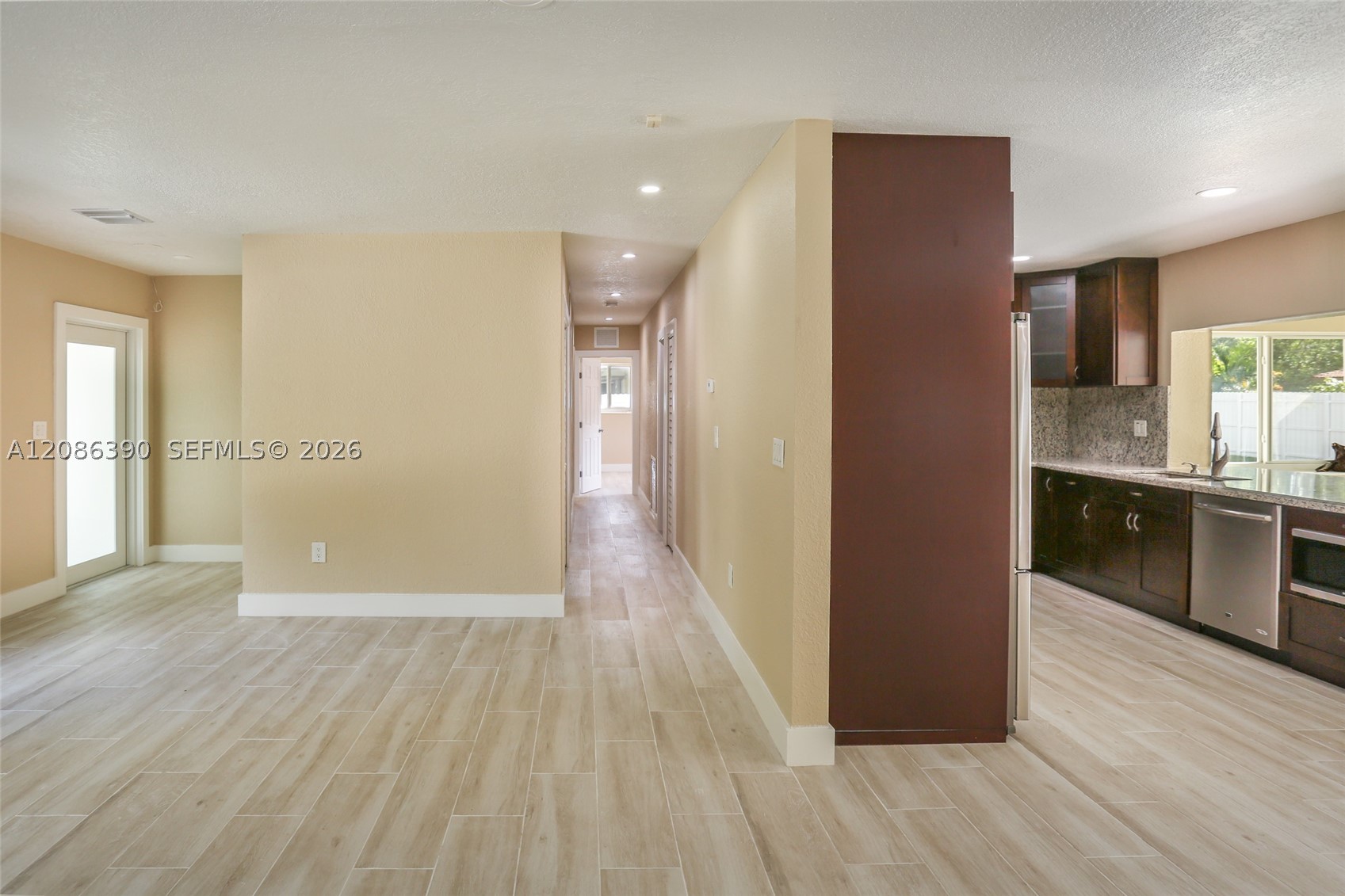 8870 SW 87th St, Miami FL 33173
