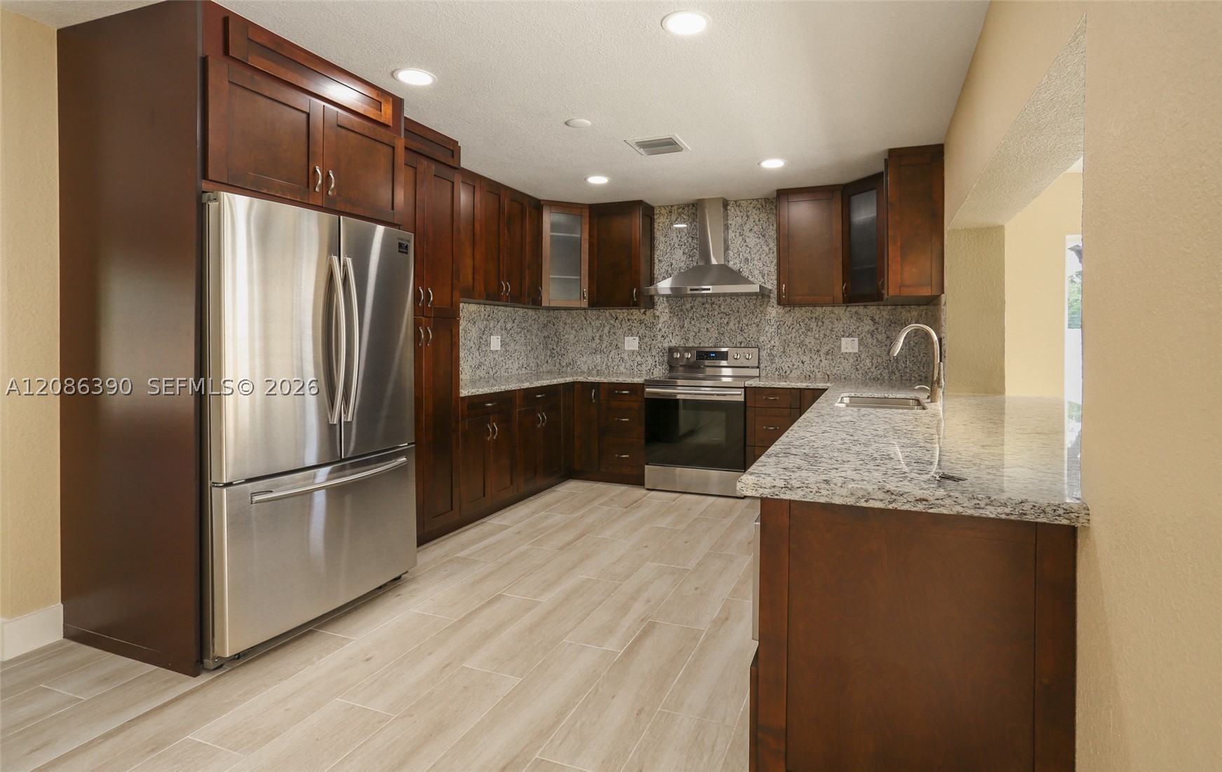 8870 SW 87th St, Miami FL 33173