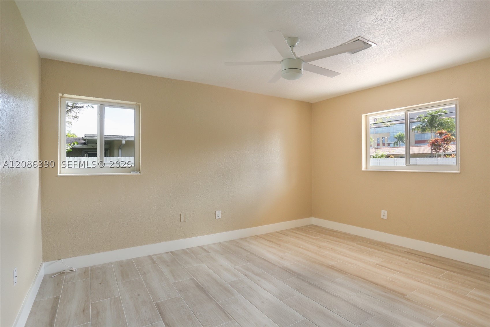 8870 SW 87th St, Miami FL 33173