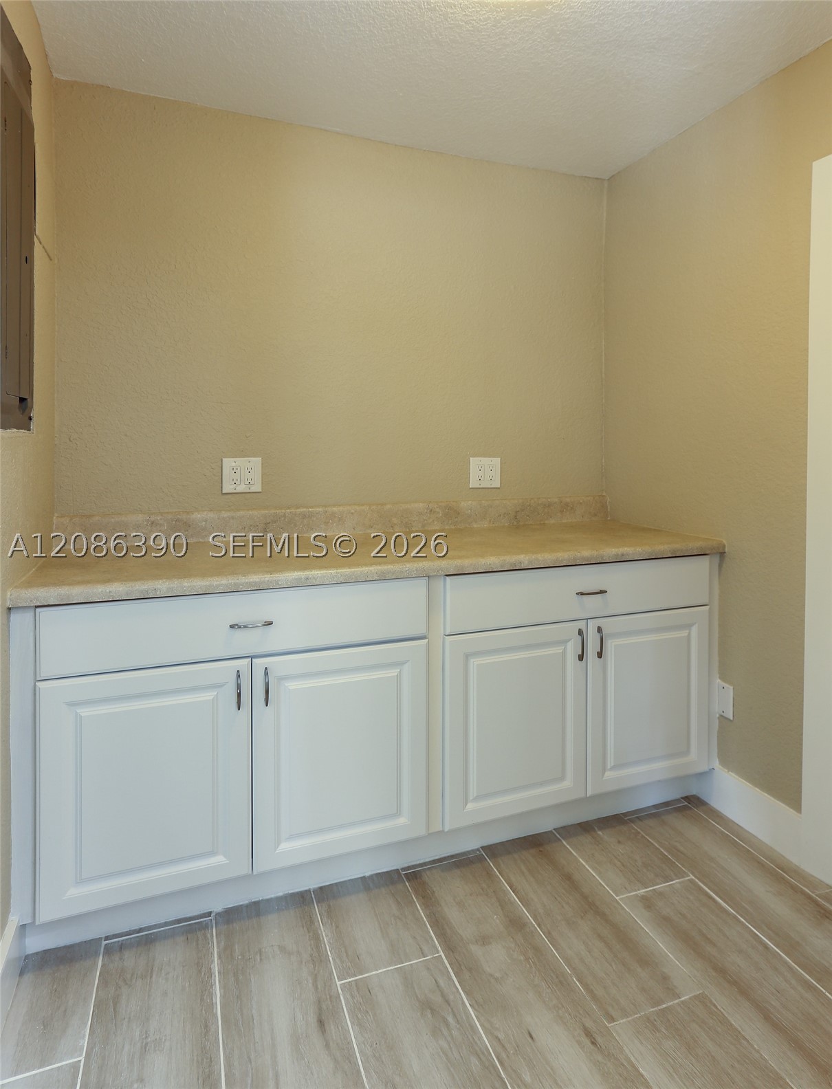 8870 SW 87th St, Miami FL 33173
