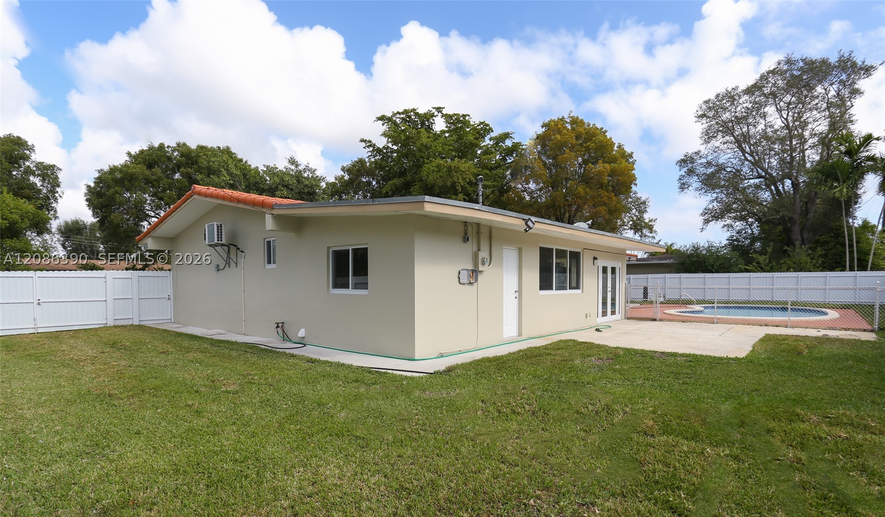 8870 SW 87th St, Miami FL 33173