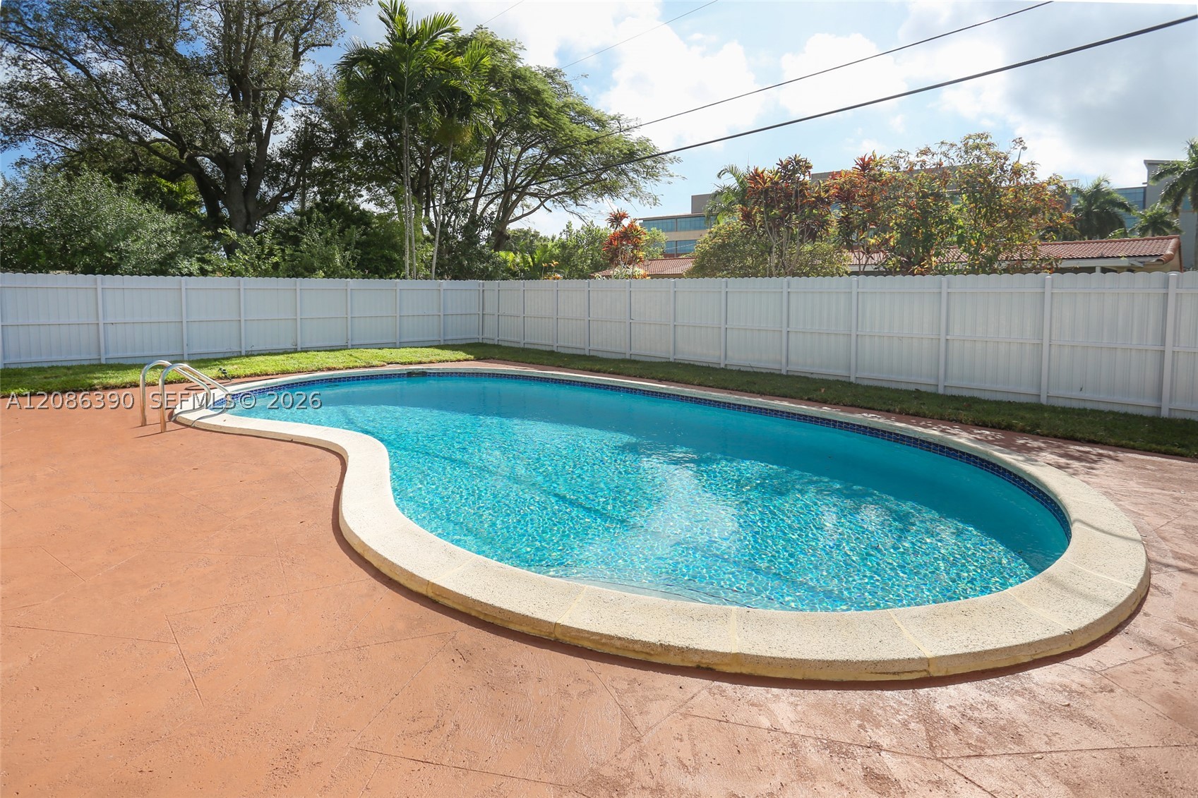 8870 SW 87th St, Miami FL 33173