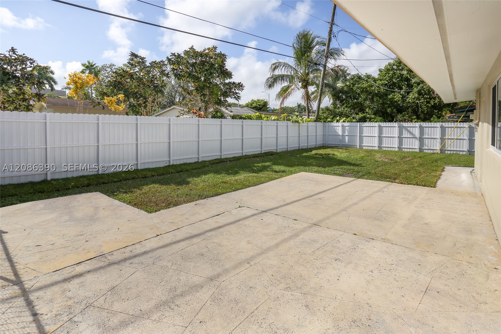 8870 SW 87th St, Miami FL 33173