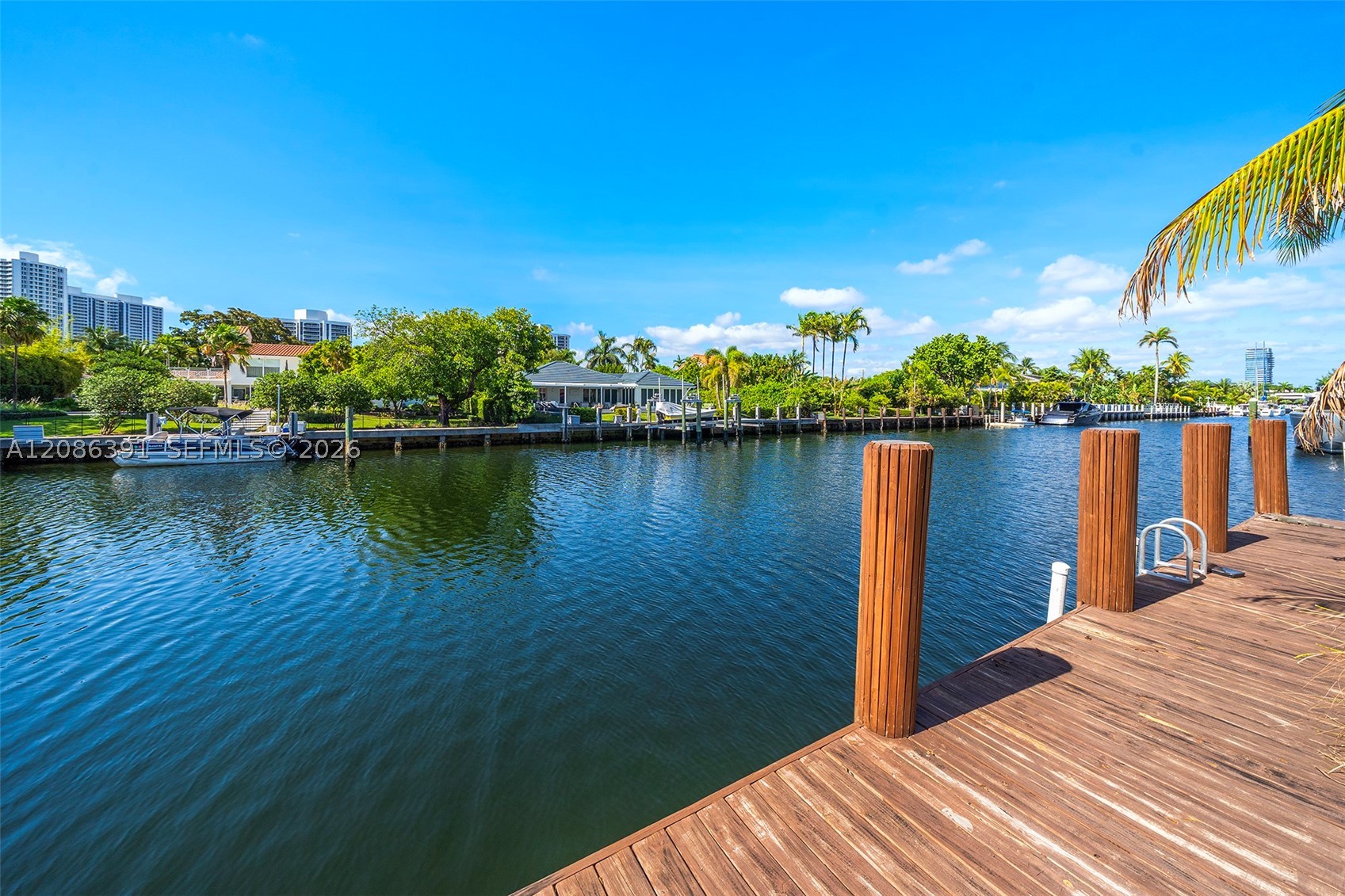 419 Alamanda Dr, Hallandale Beach FL 33009