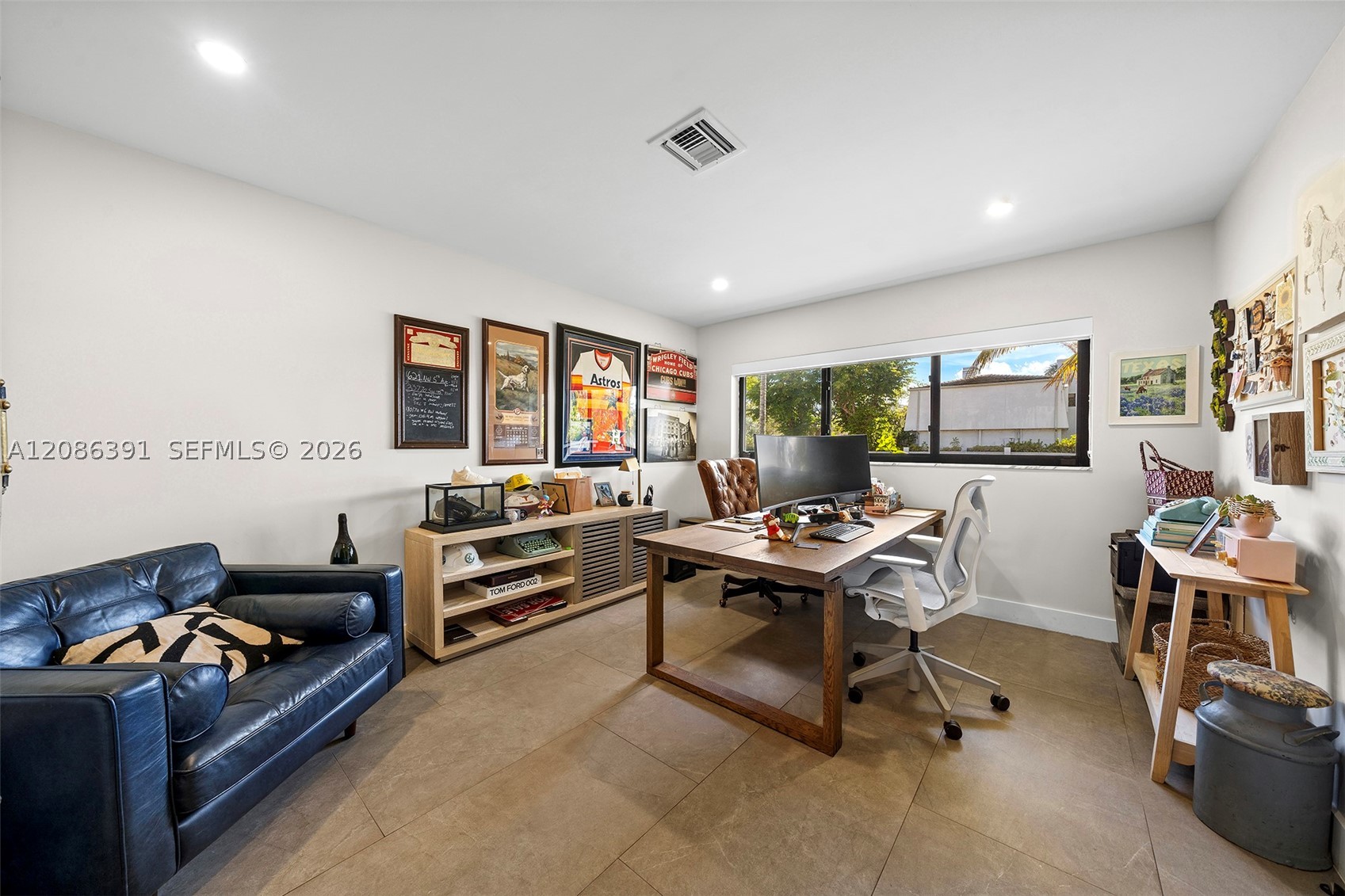 419 Alamanda Dr, Hallandale Beach FL 33009