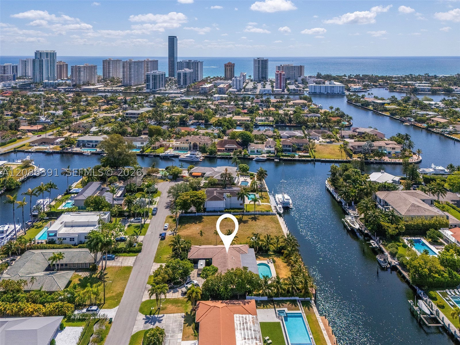 419 Alamanda Dr, Hallandale Beach FL 33009