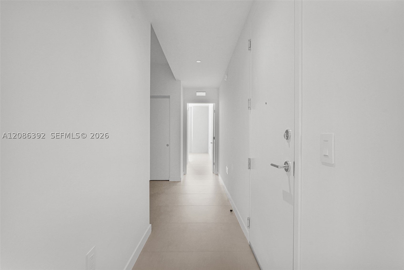 1400 Biscayne Blvd #3705, Miami FL 33132