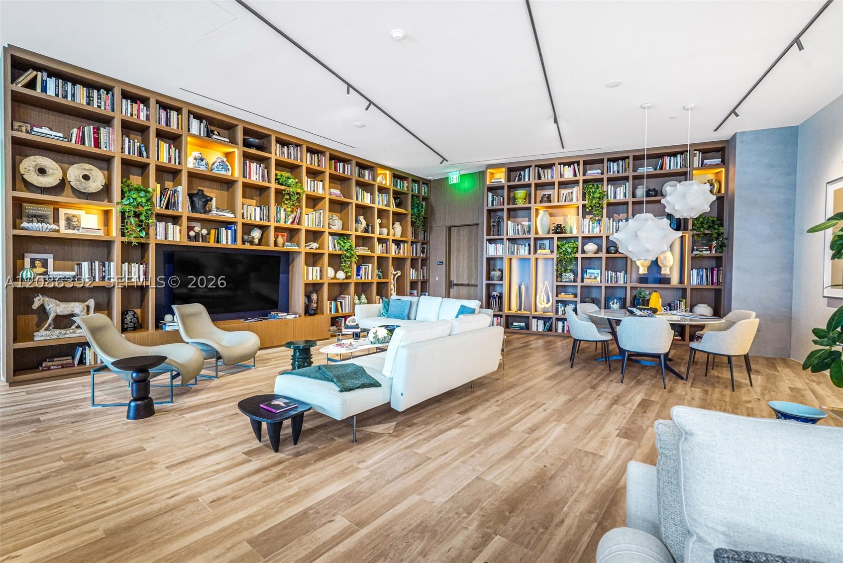 1400 Biscayne Blvd #3705, Miami FL 33132