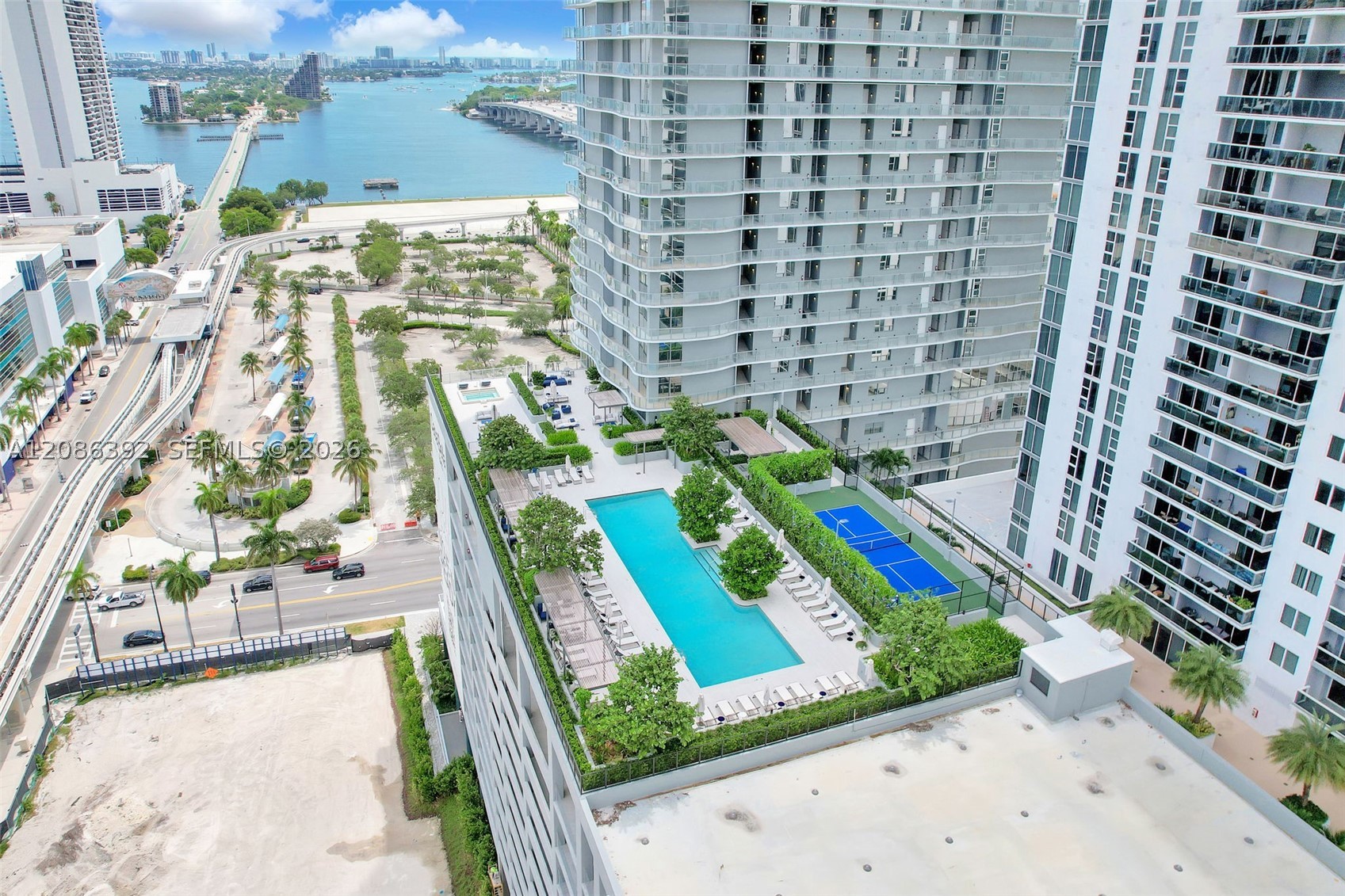 1400 Biscayne Blvd #3705, Miami FL 33132