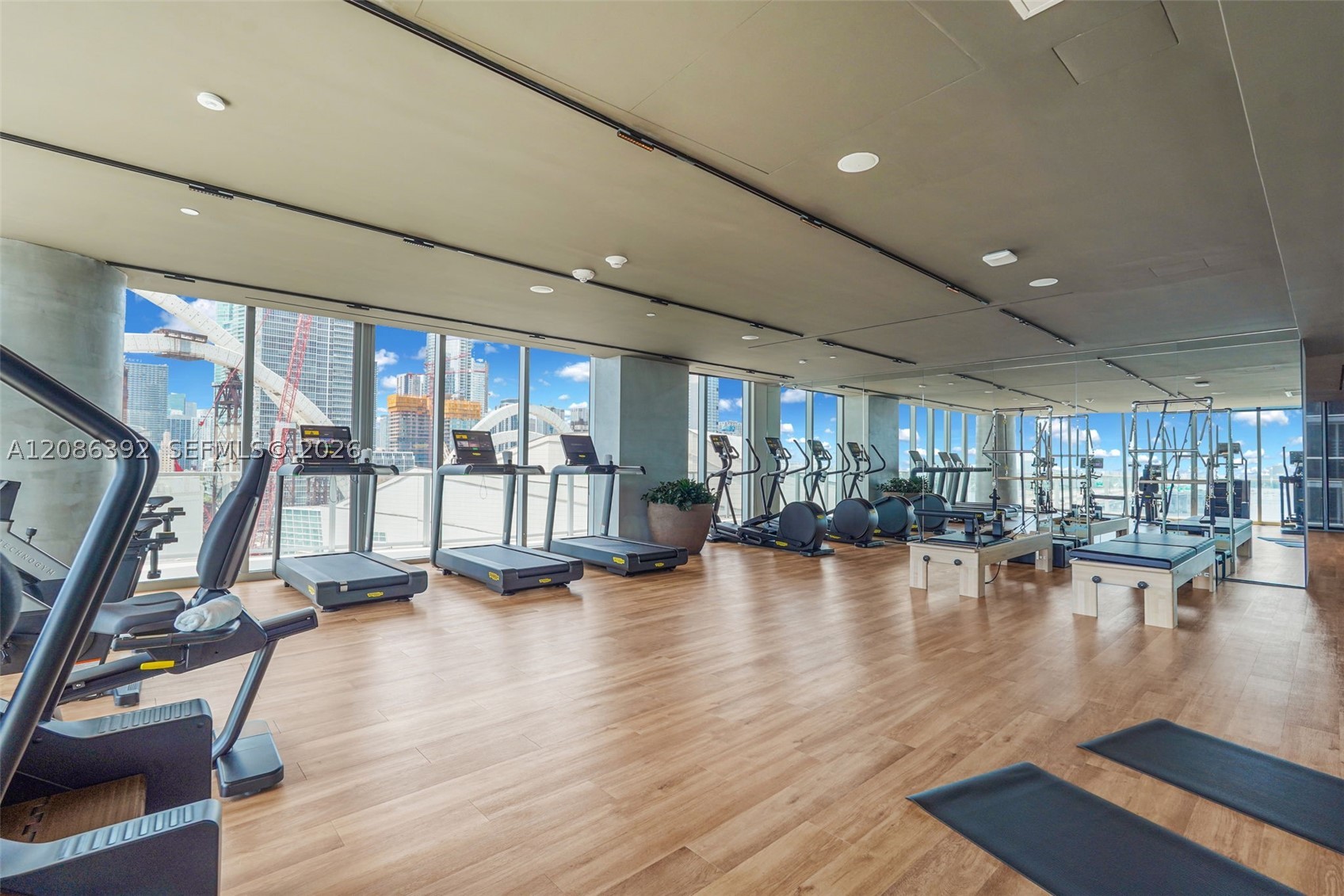 1400 Biscayne Blvd #3705, Miami FL 33132