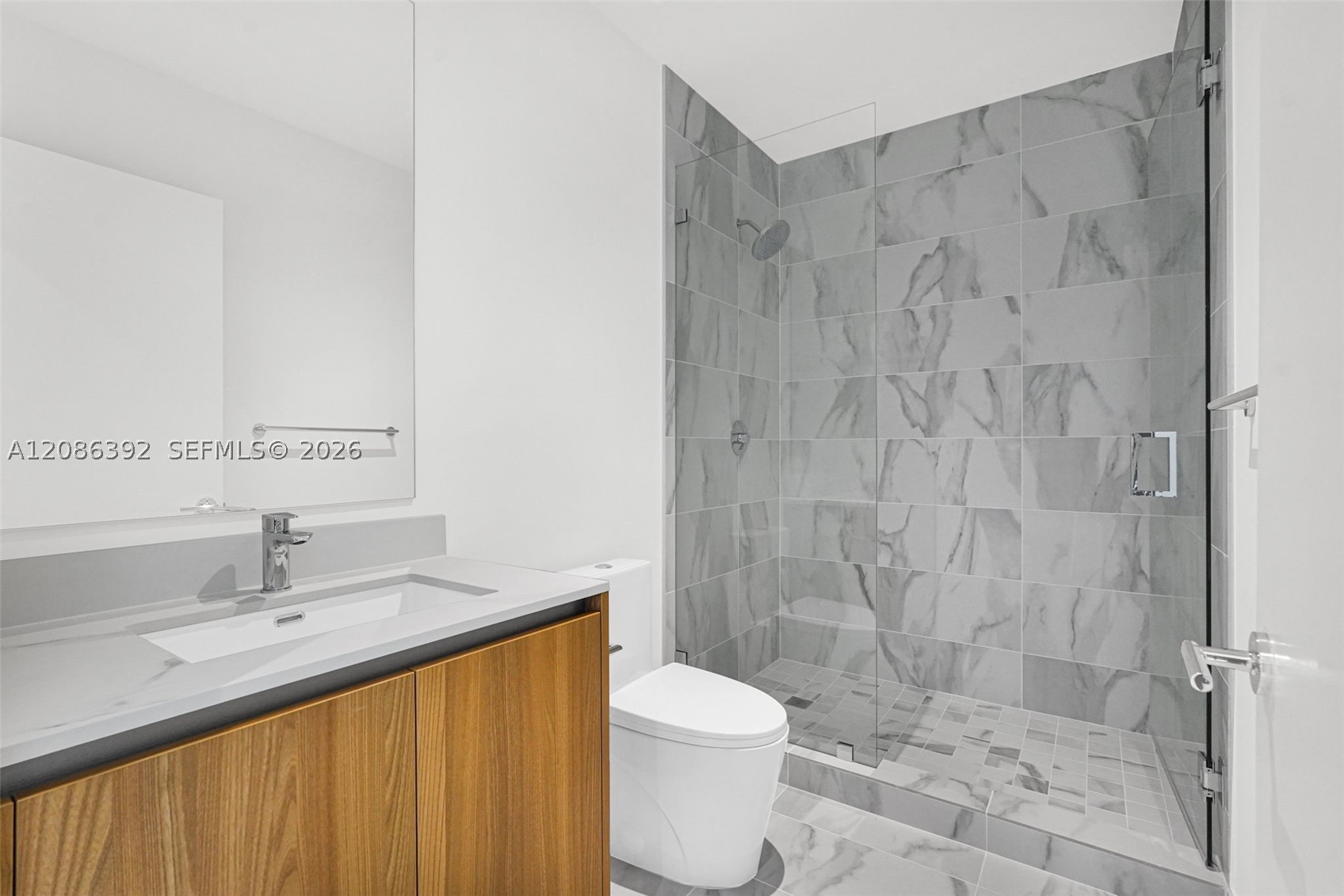 1400 Biscayne Blvd #3705, Miami FL 33132