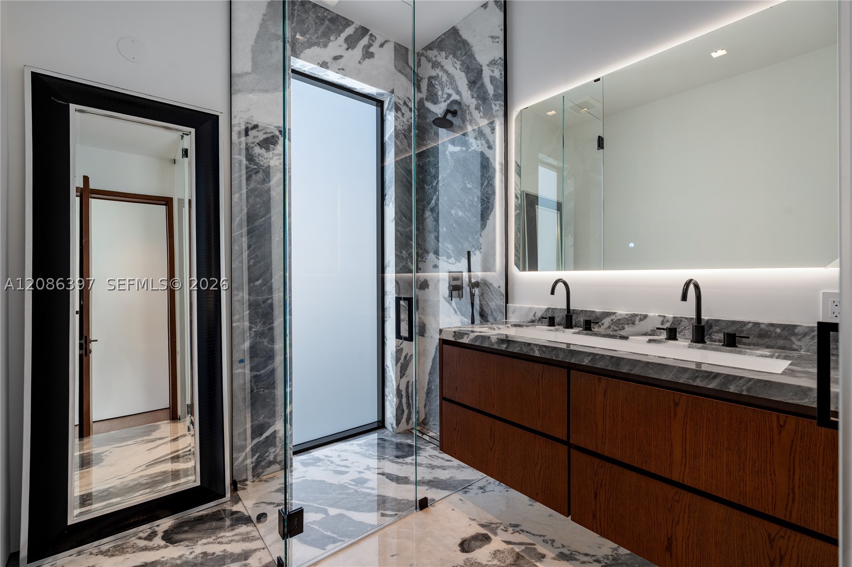 857 N Shore Dr, Miami Beach FL 33141