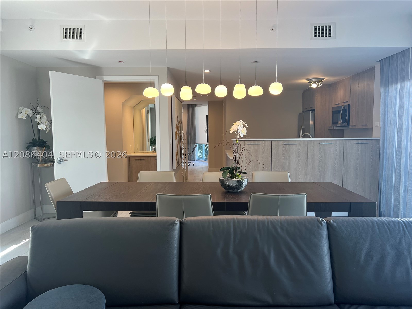 1000 99 #6, Bay Harbor Islands FL 33154