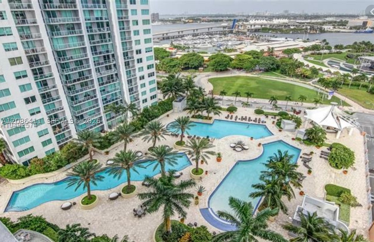 253 NE 2nd St #2702, Miami FL 33132