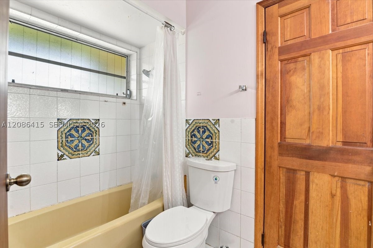 9805 SW 64th St, Miami FL 33173