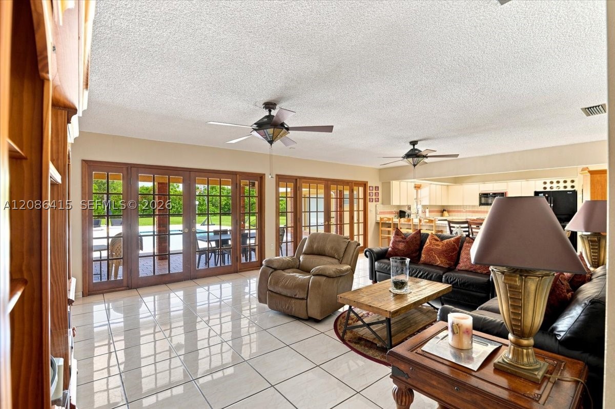 9805 SW 64th St, Miami FL 33173