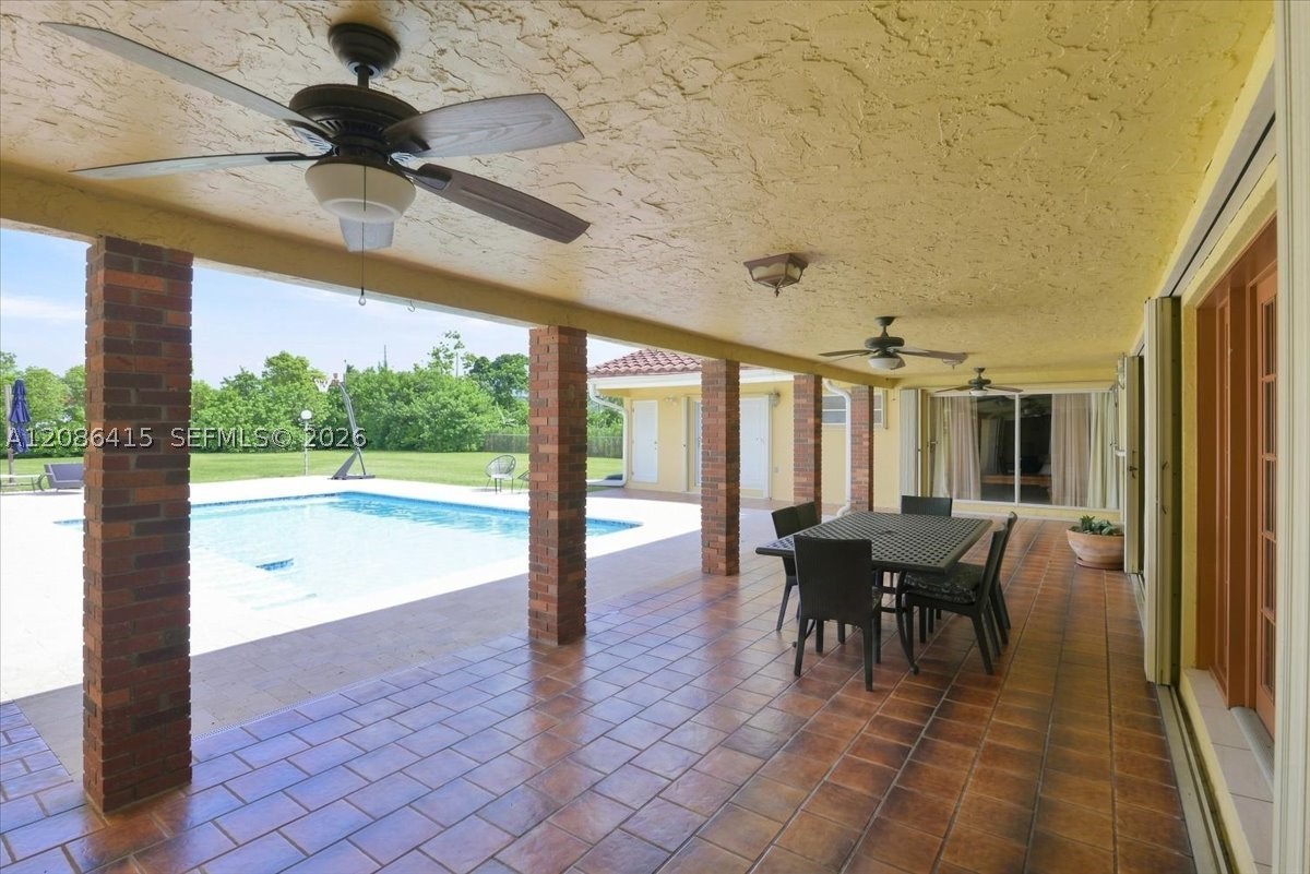 9805 SW 64th St, Miami FL 33173