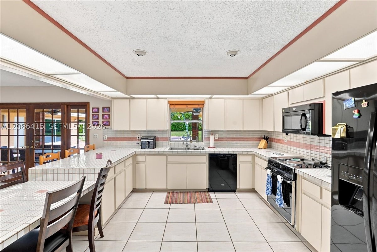 9805 SW 64th St, Miami FL 33173