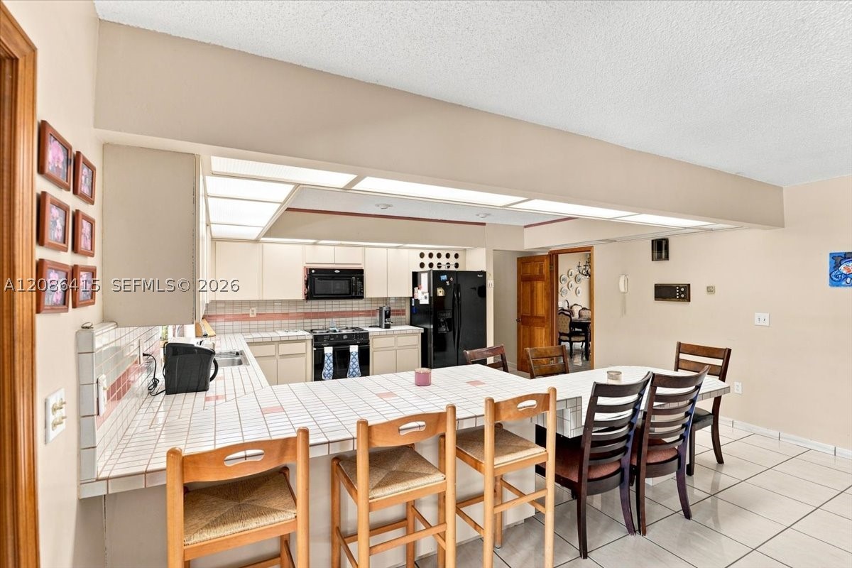 9805 SW 64th St, Miami FL 33173