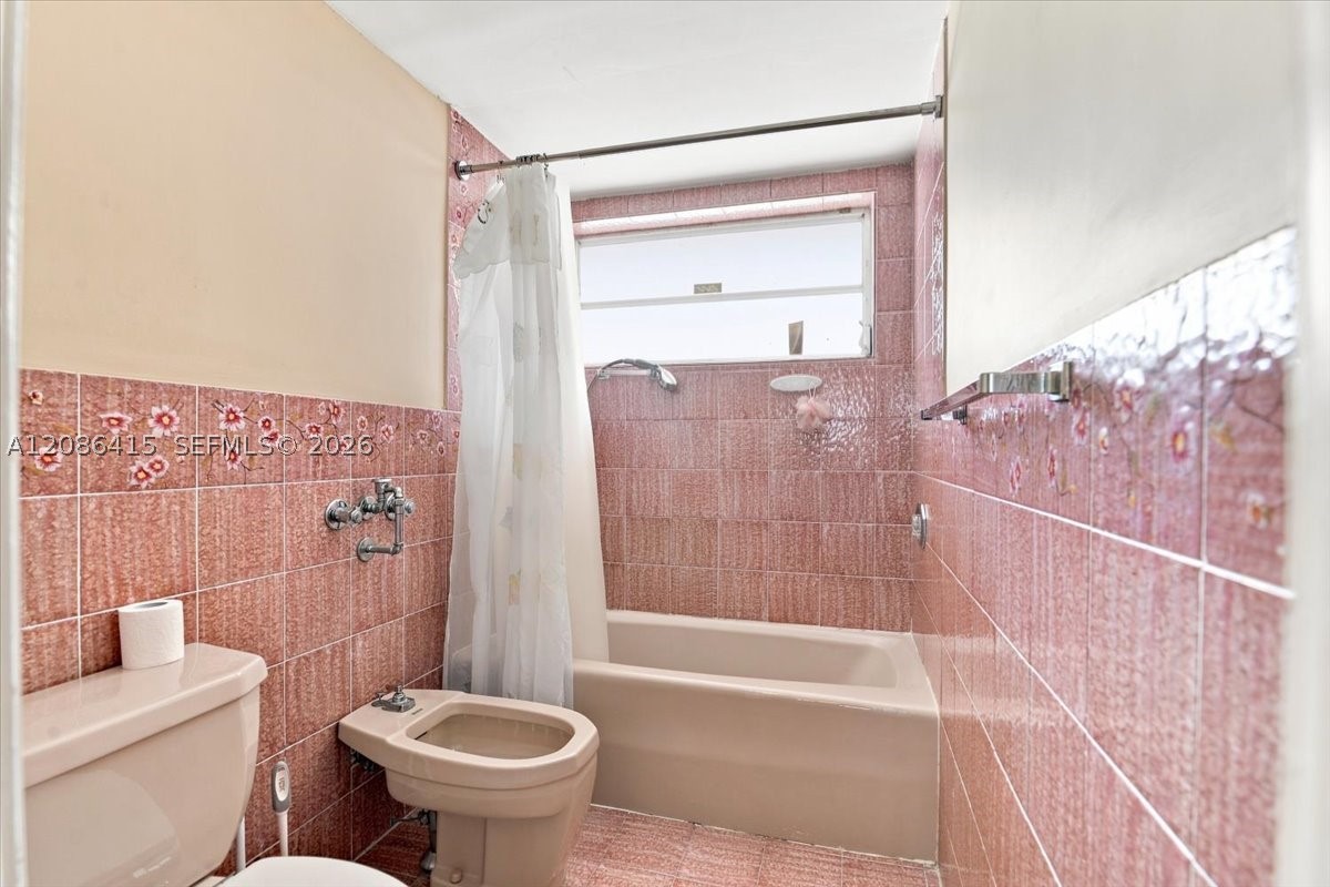 9805 SW 64th St, Miami FL 33173