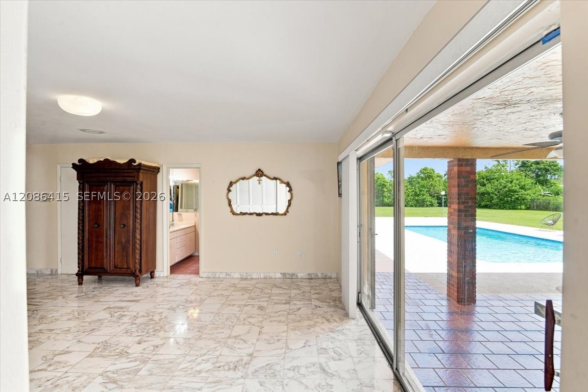 9805 SW 64th St, Miami FL 33173