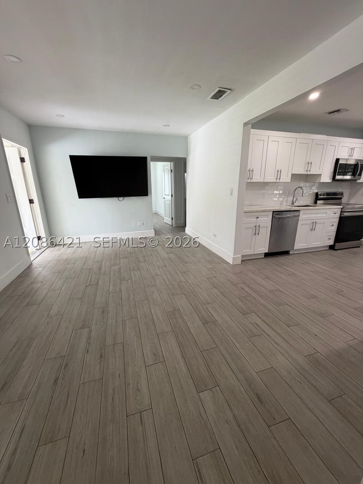 1250 Wren Ave, Miami Springs FL 33166