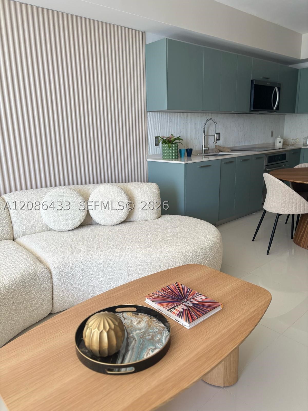 1300 Brickell Bay Dr #604, Miami FL 33131