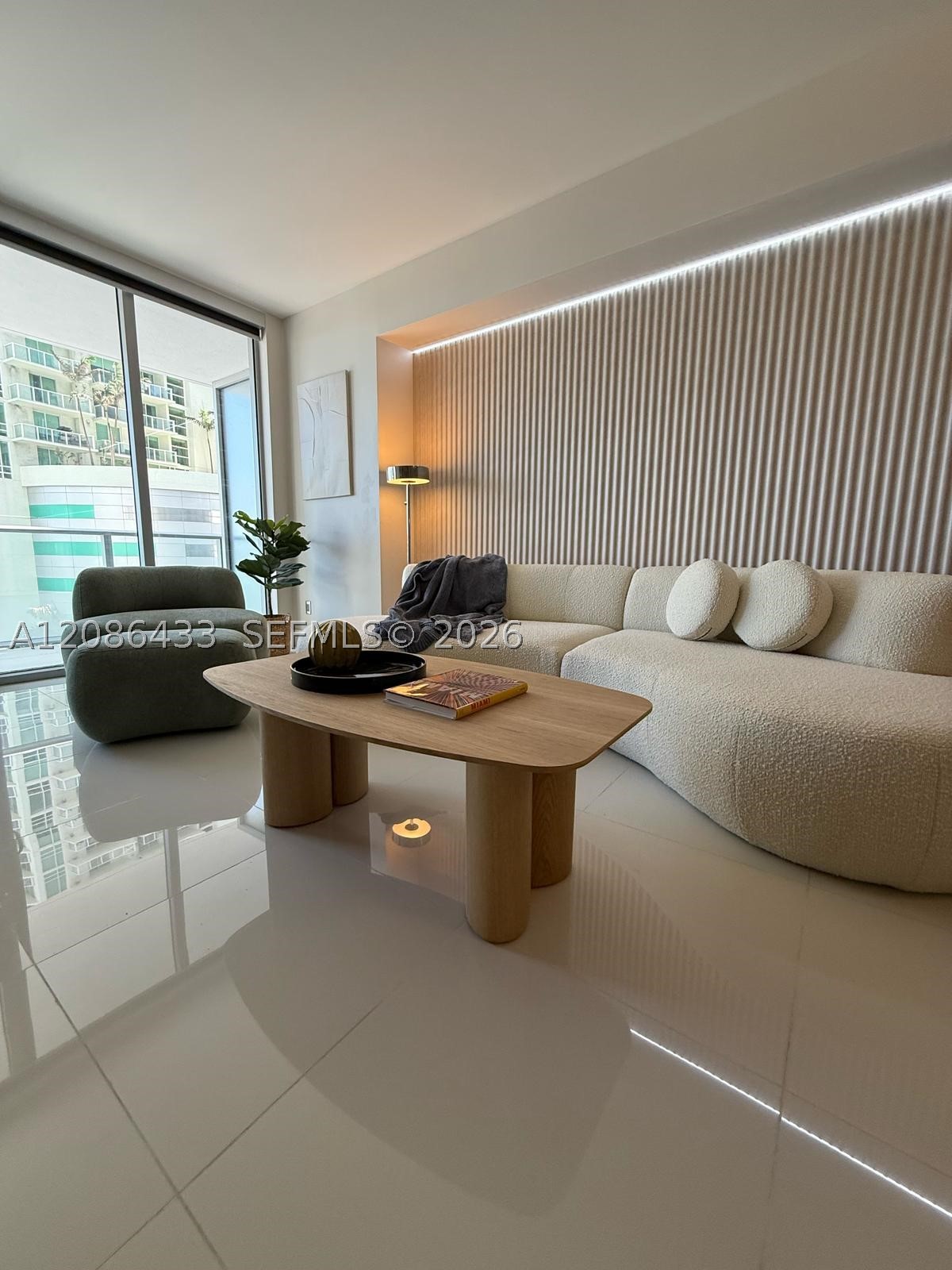 1300 Brickell Bay Dr #604, Miami FL 33131