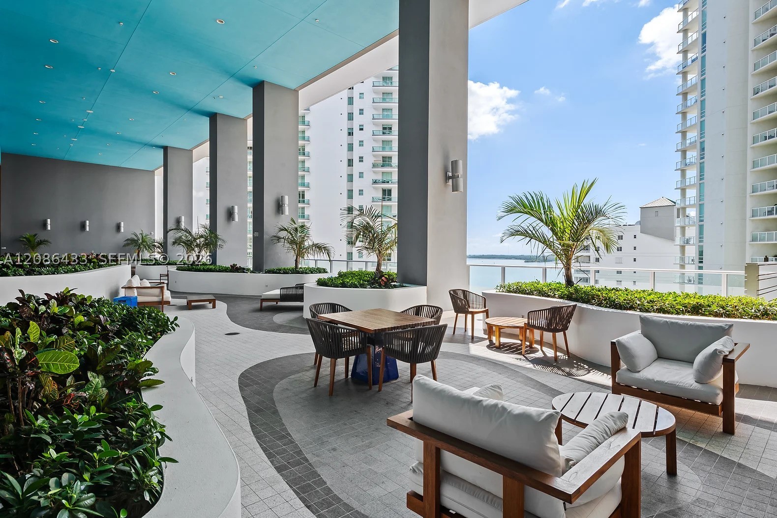 1300 Brickell Bay Dr #604, Miami FL 33131
