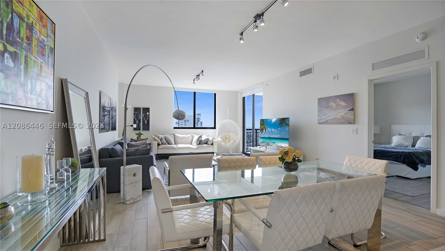 999 SW 1st AVE #2313, Miami FL 33131
