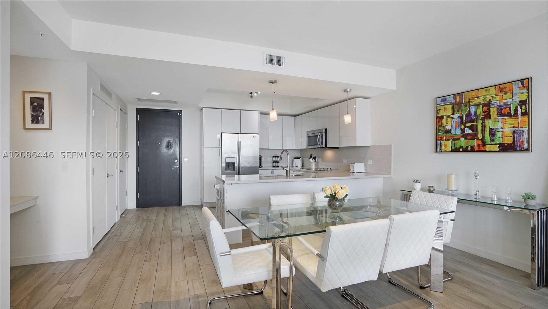 999 SW 1st AVE #2313, Miami FL 33131