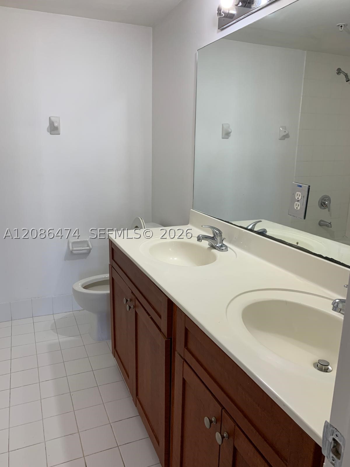 36 NW 6th Ave #908, Miami FL 33128