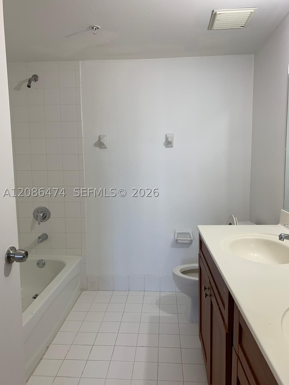 36 NW 6th Ave #908, Miami FL 33128