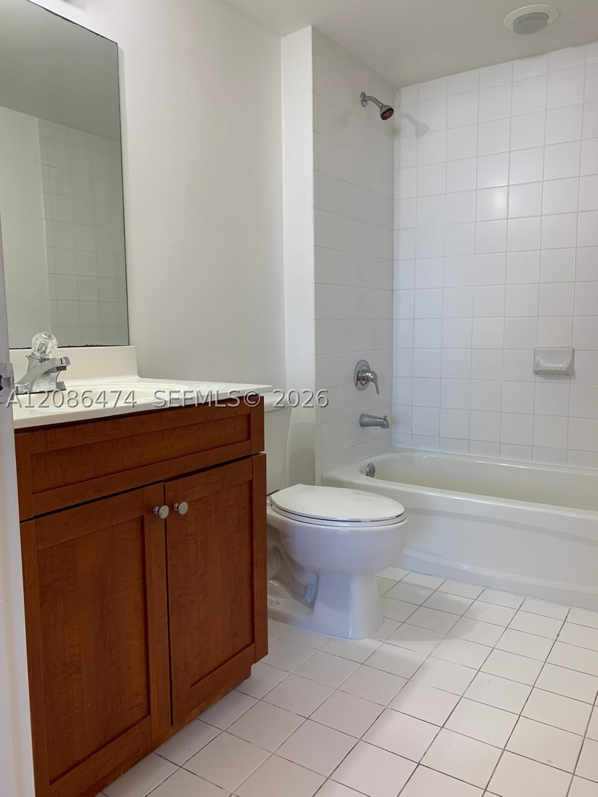 36 NW 6th Ave #908, Miami FL 33128