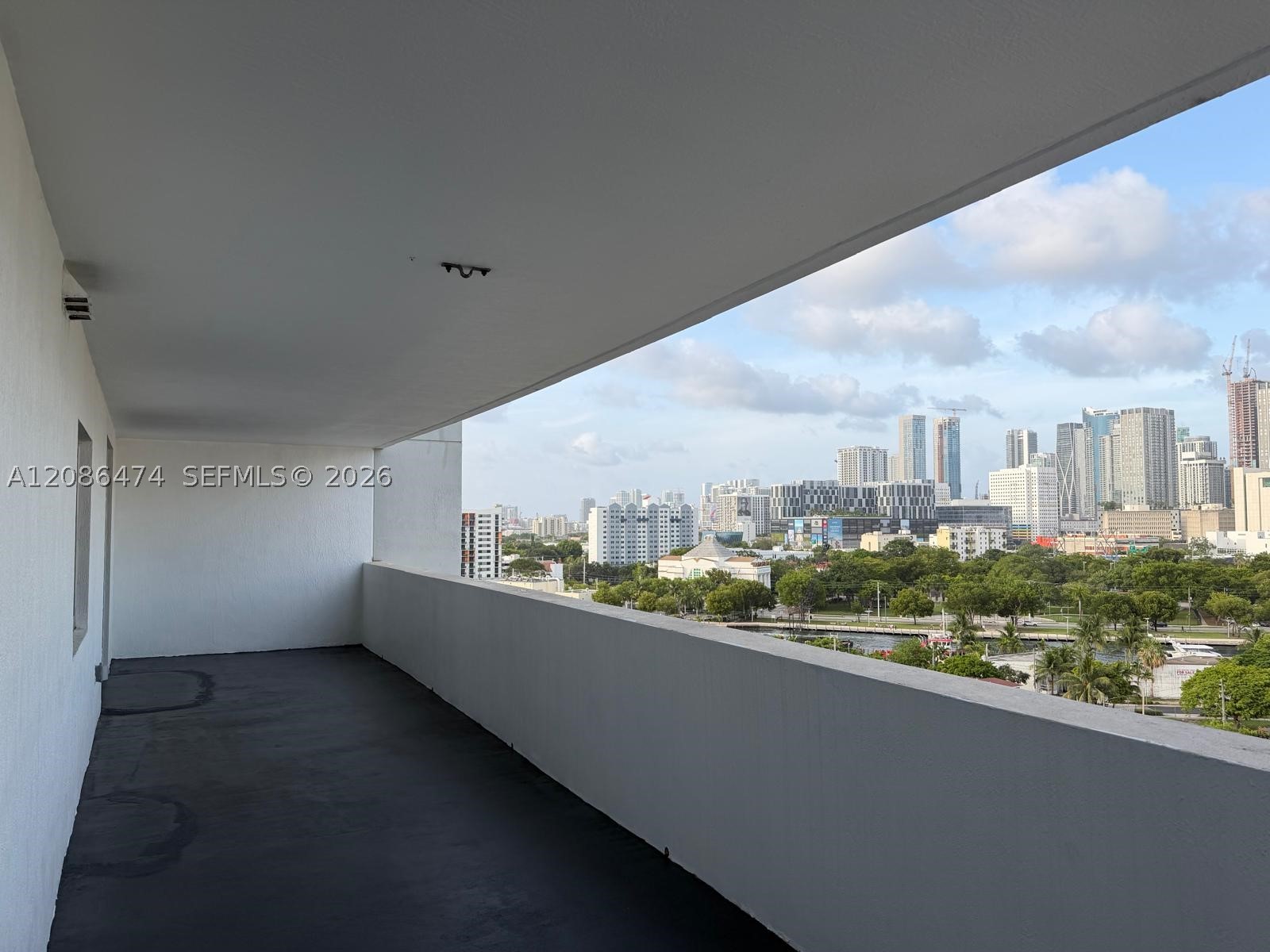 36 NW 6th Ave #908, Miami FL 33128