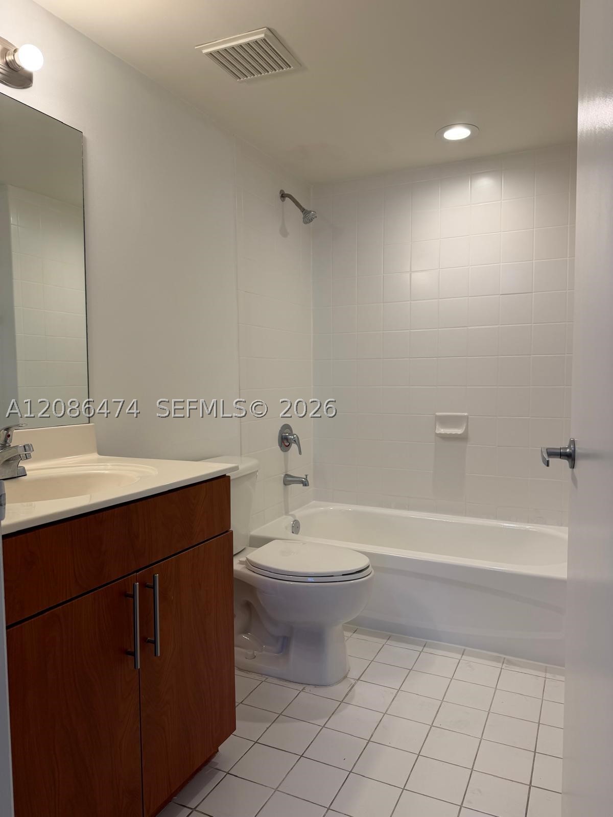 36 NW 6th Ave #908, Miami FL 33128