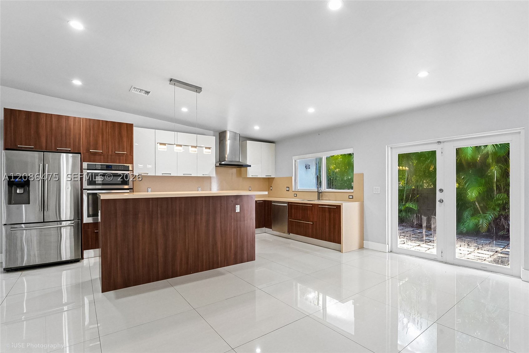 101 Palmetto Dr, Miami Springs FL 33166