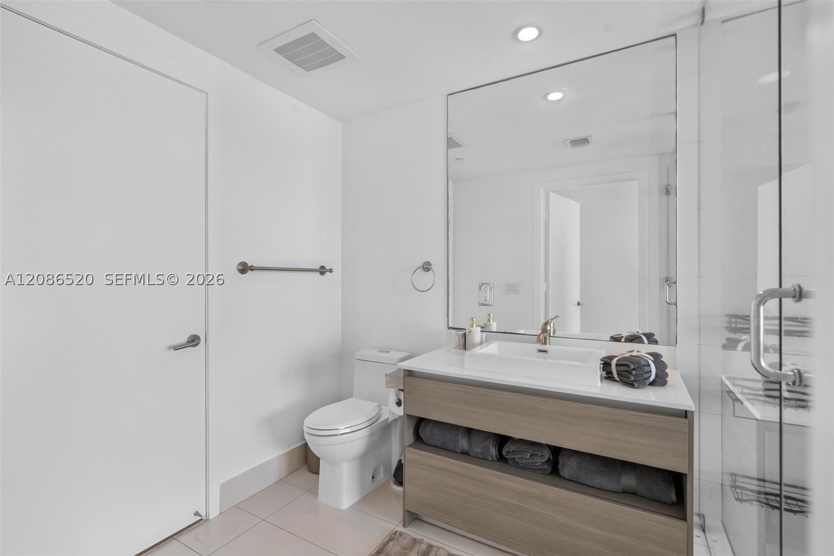 460 NE 28th St #1602, Miami FL 33137