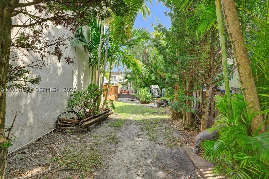 2723 NE 164th St #77, North Miami Beach FL 33160