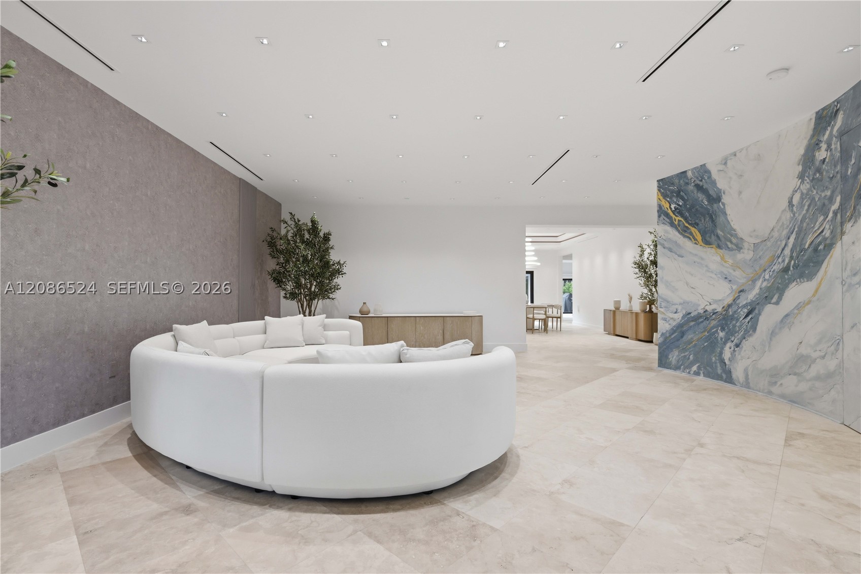 415 Holiday Dr, Hallandale Beach FL 33009