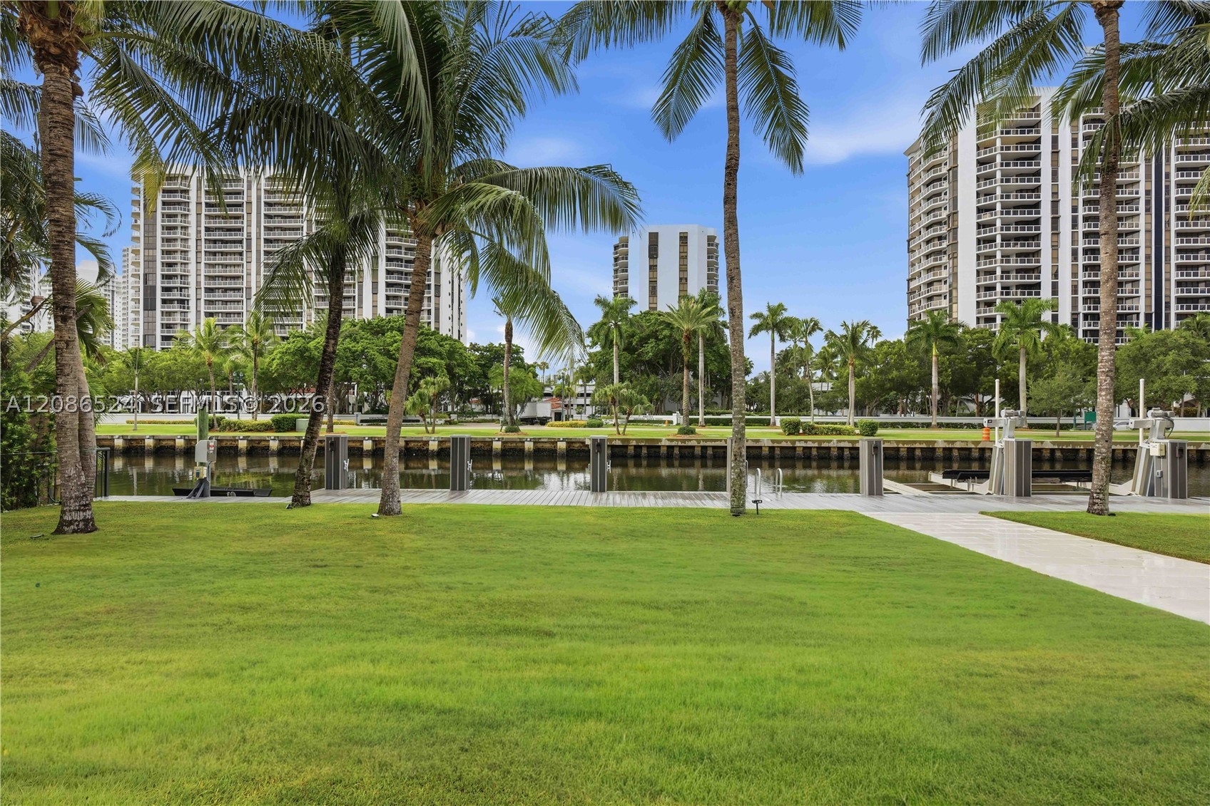 415 Holiday Dr, Hallandale Beach FL 33009