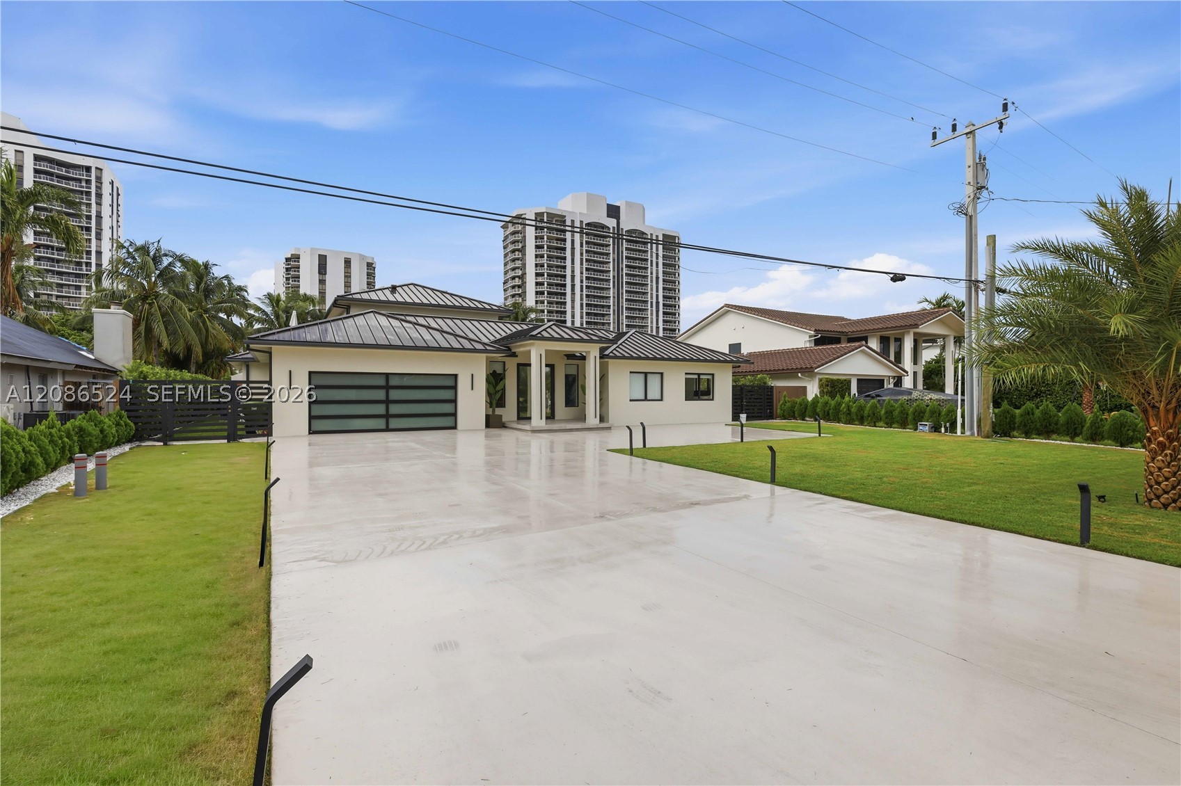 415 Holiday Dr, Hallandale Beach FL 33009