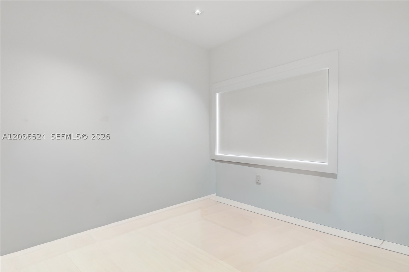 415 Holiday Dr, Hallandale Beach FL 33009