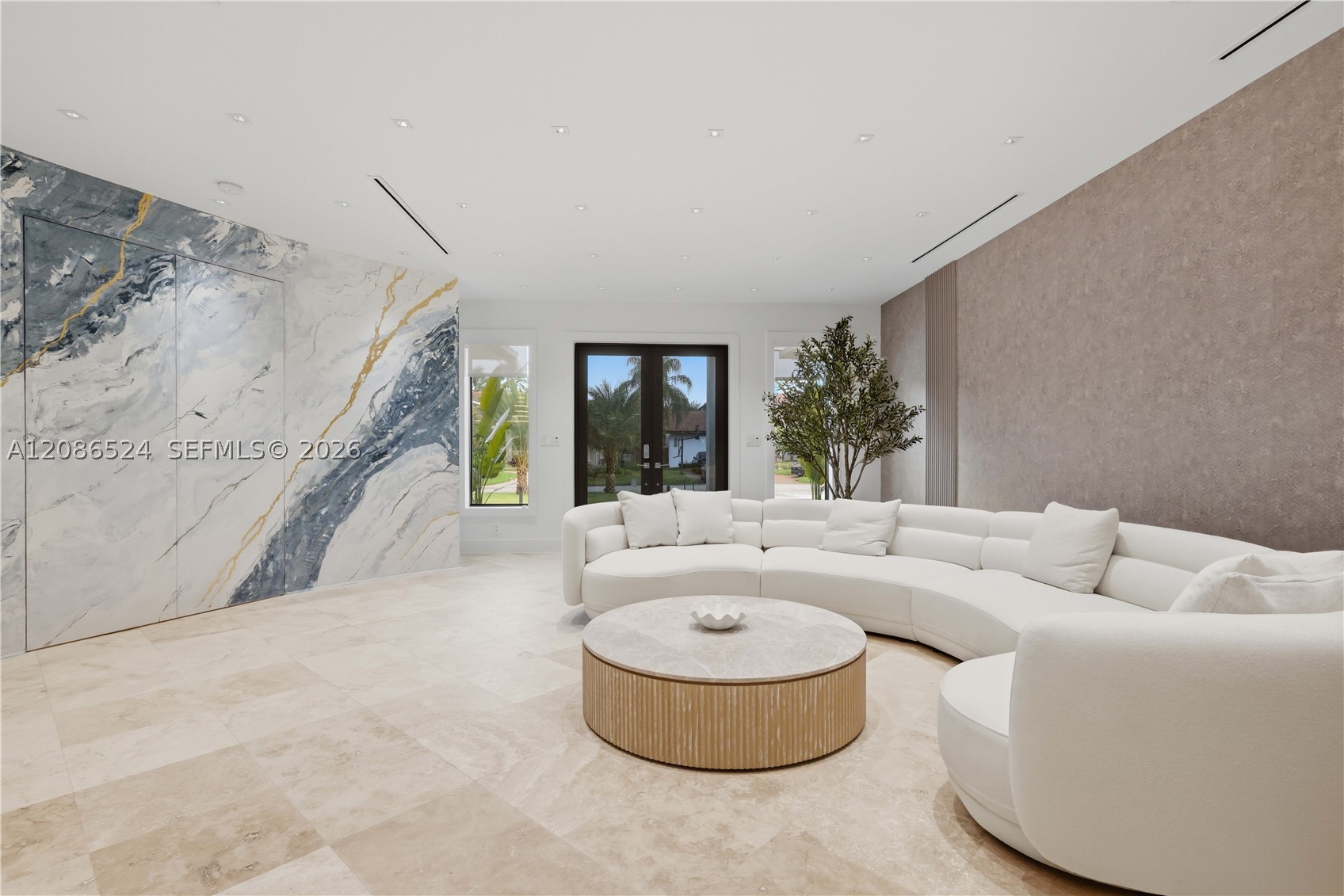 415 Holiday Dr, Hallandale Beach FL 33009