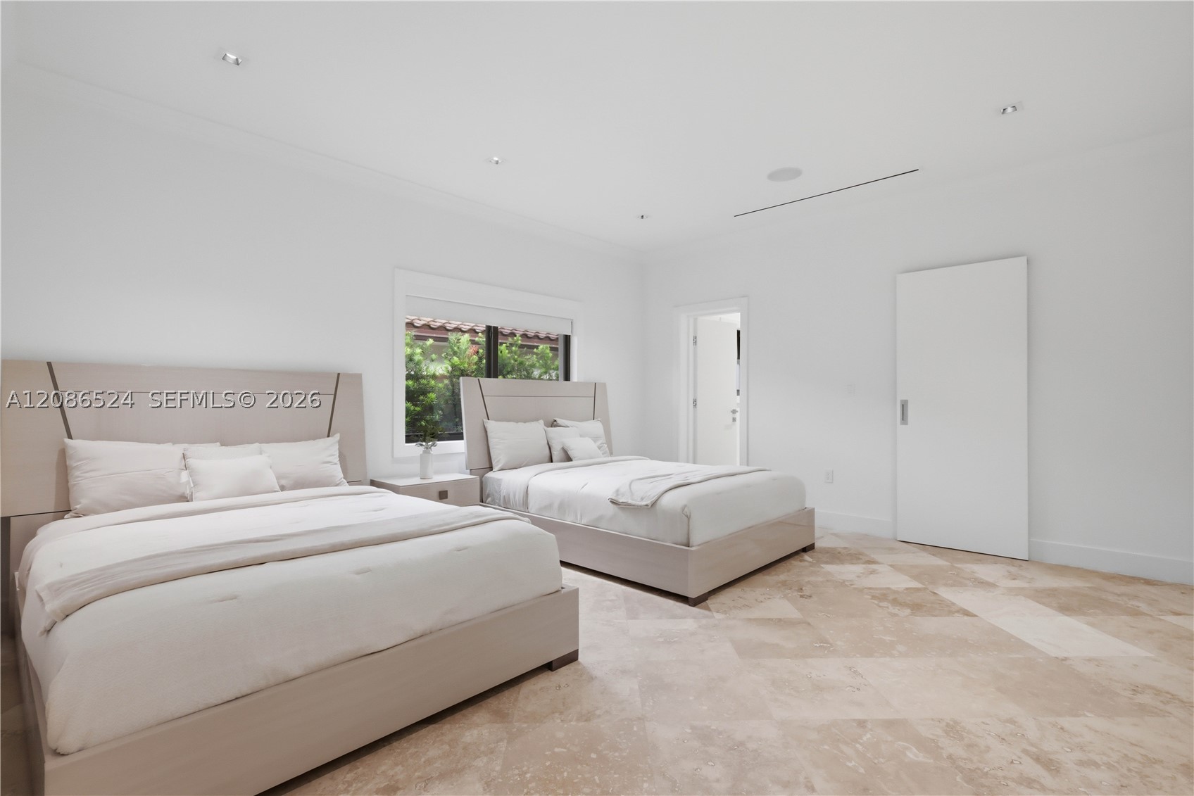 415 Holiday Dr, Hallandale Beach FL 33009