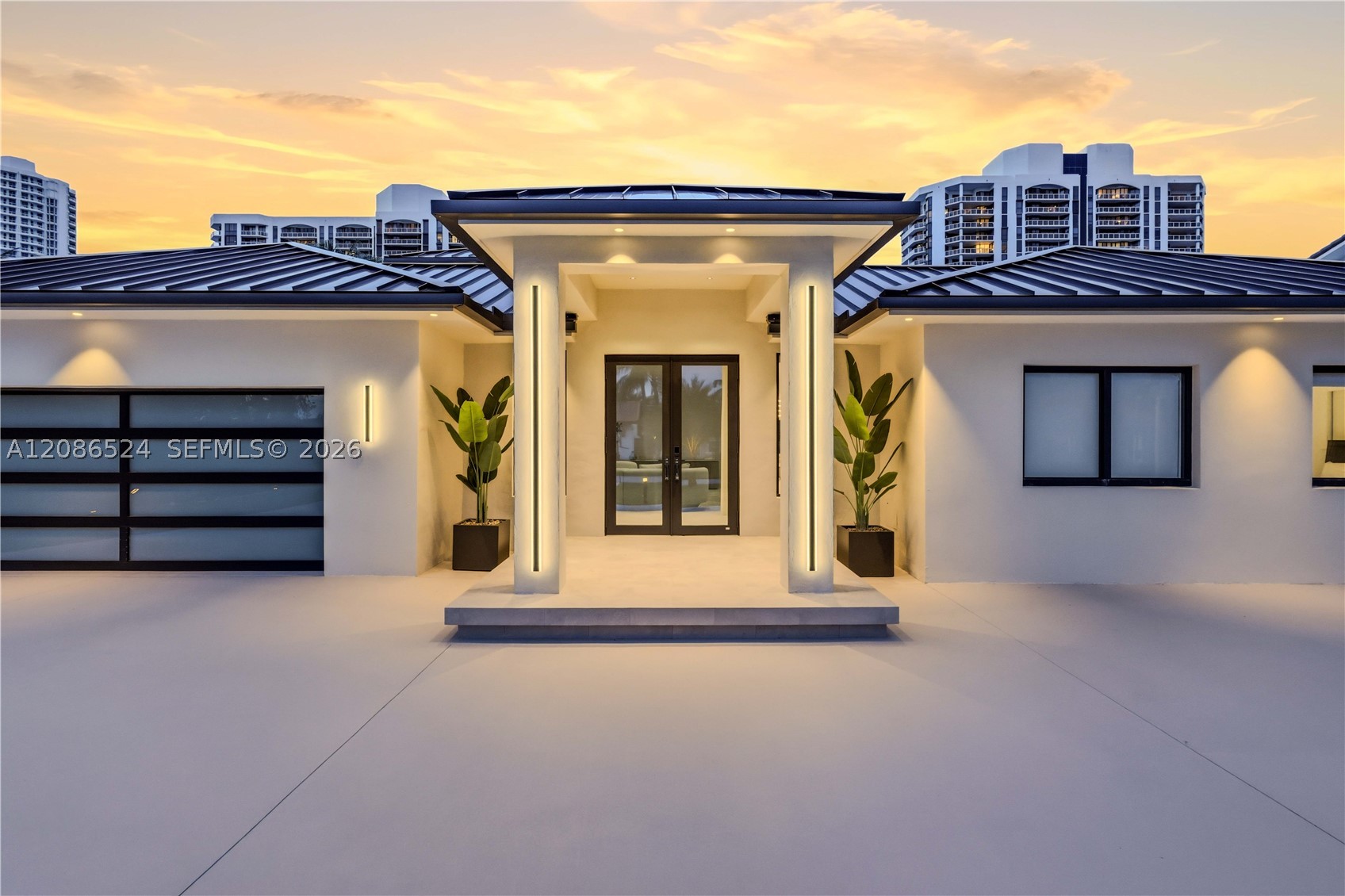 415 Holiday Dr, Hallandale Beach FL 33009