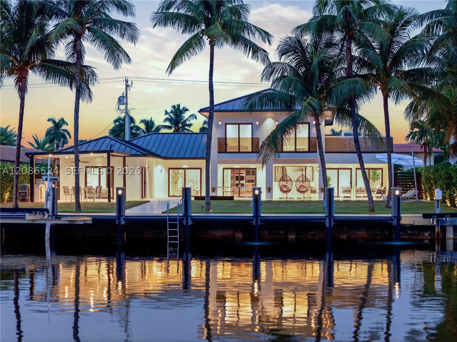 415 Holiday Dr, Hallandale Beach FL 33009